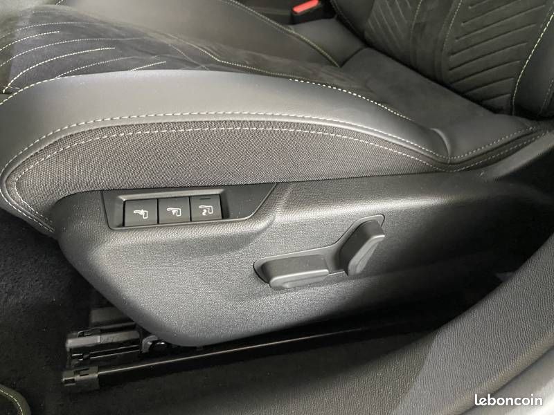 Peugeot 208 Hybrid 136 e-DCS6 GT (image 13)