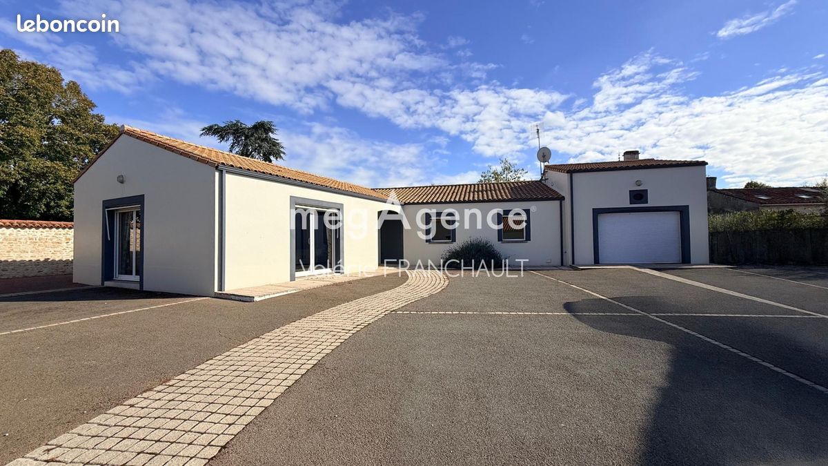 Maison 6 pièces 158 m² · à Saint-Jean-d'Hermine · 158 m² · 297 000 €