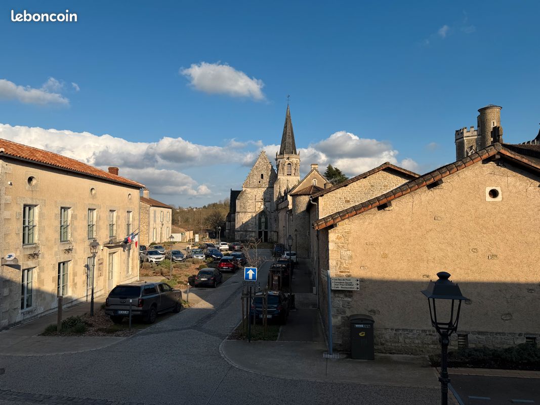 Appartement 4 pièces 74 m² · à Ligugé · 73,8 m² · 696 €/mois