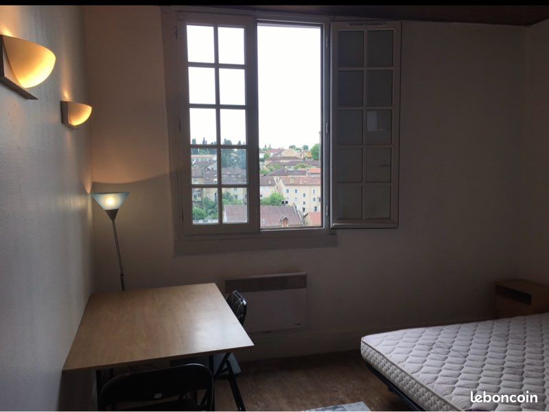 Appartement 1 pièce 32 m² · à Auch · 32 m² · 360 €