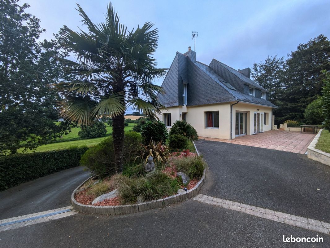 Maison 6 pièces 140 m² · à Plogonnec · 140 m² · 345 000 €