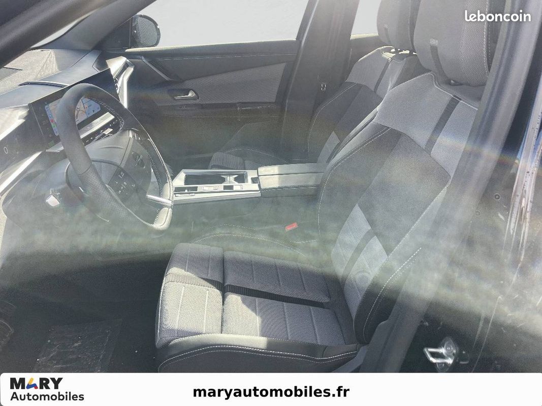 OPEL Grandland 1.2 Turbo Hybrid 145 ch e-DCT6 GS (image 9)