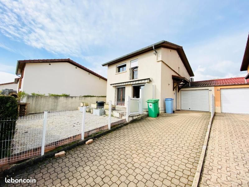 Maison 4 pièces 89 m² · à Mâcon · 89 m² · 890 €/mois