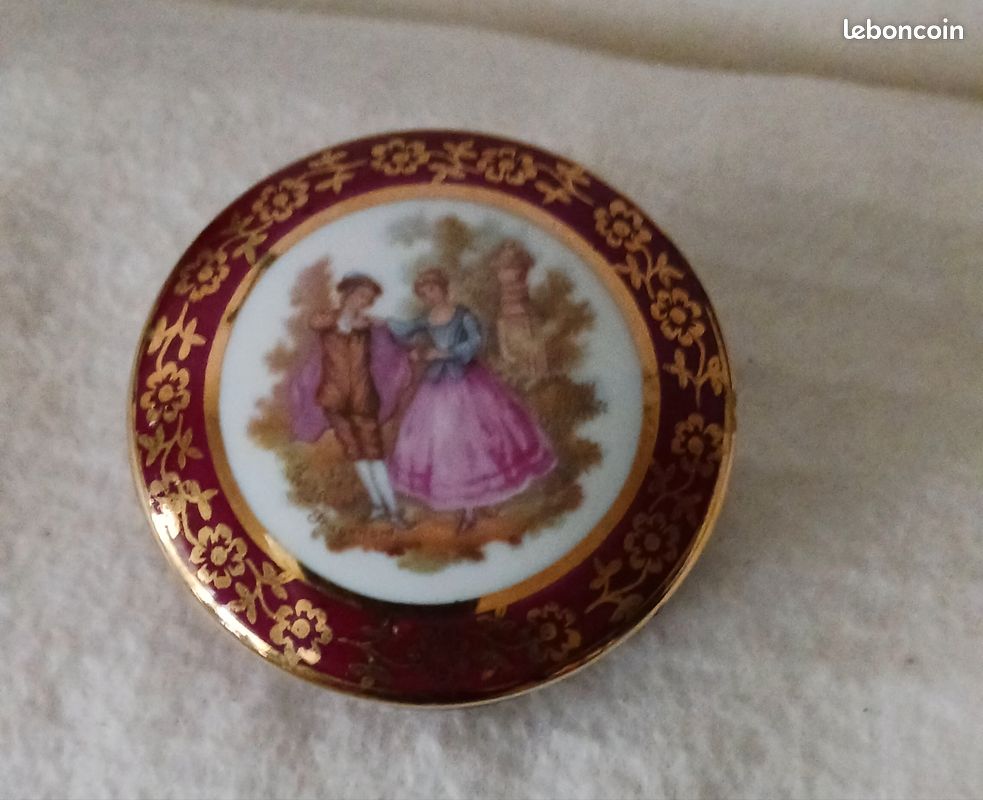 Petite boîte à bijoux. C20 (image 1)