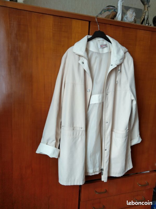 Imperméable femme beige (image 1)
