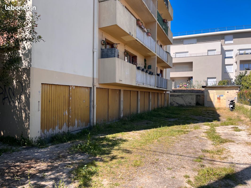 Parking 18 m² · à Marseille · 18 m² · 25 000 €