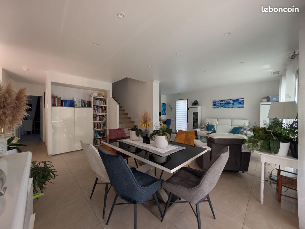 Vente villa t4 avec piscine jardin et garage (image 9)