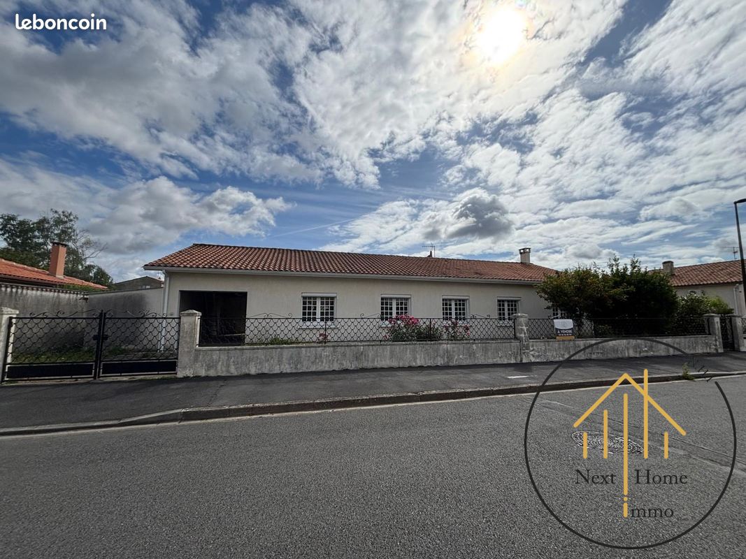 Maison 7 pièces 140 m² · à Angoulême · 140 m² · 234 300 €