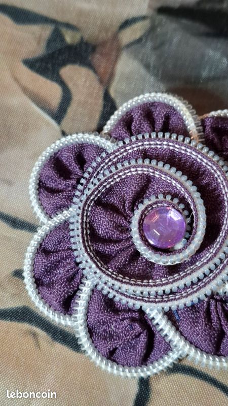 Ancienne Broche époque 1900 - Décor De Strass Violets - Bijou Vintage - Occasion