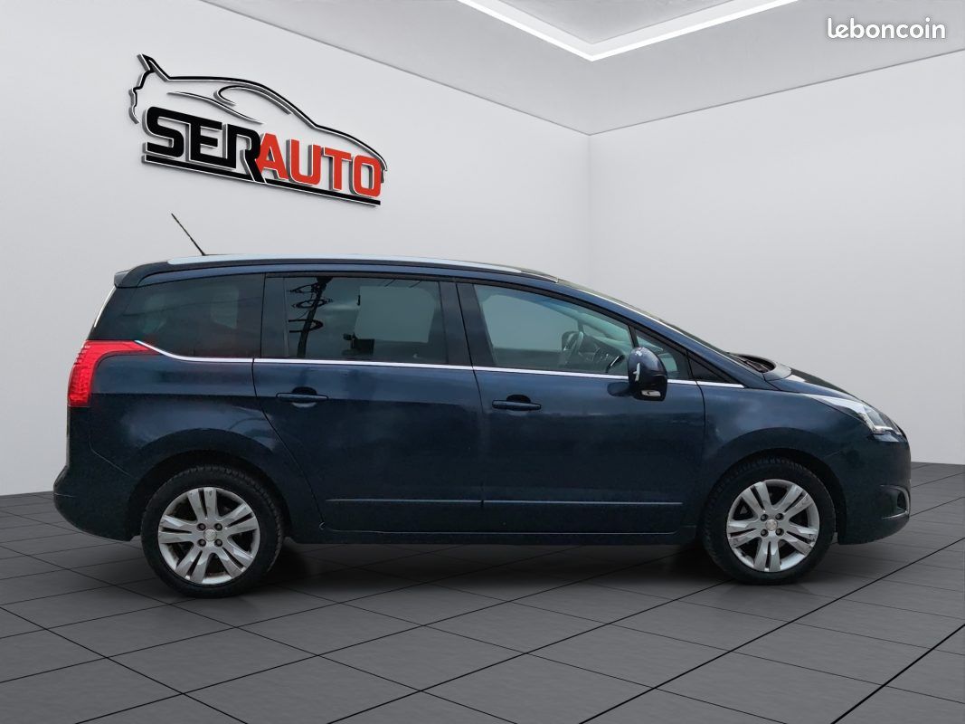 Peugeot 5008 2.0 blue hdi 150 allure / 7 places (image 8)