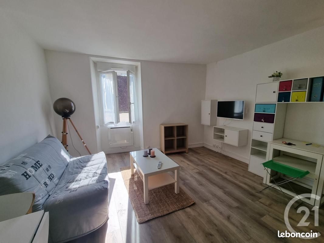 Appartement 1 pièce 30 m² · à Brie-Comte-Robert · 30 m² · 799 €/mois