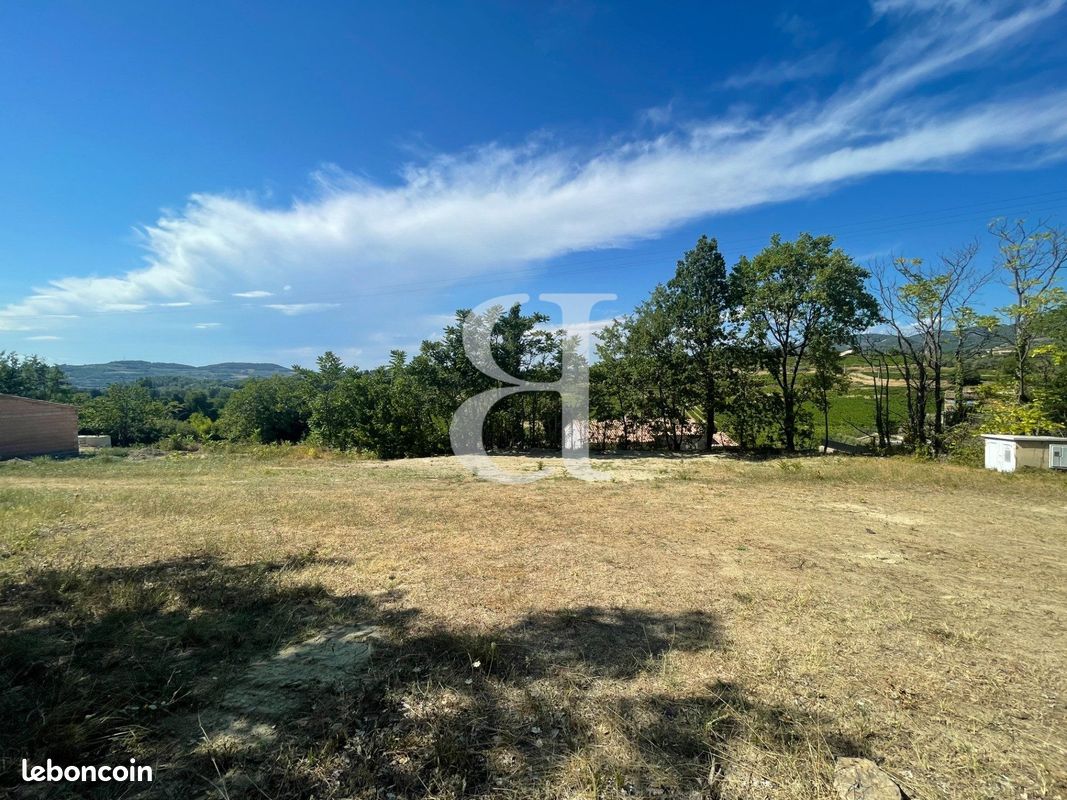 Terrain 720 m² · à Vaison-la-Romaine · 720 m² · 104 000 €