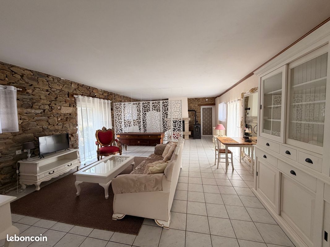 Appartement 1 pièce 65 m² · à La Roche-Jaudy · 65 m² · 560 €