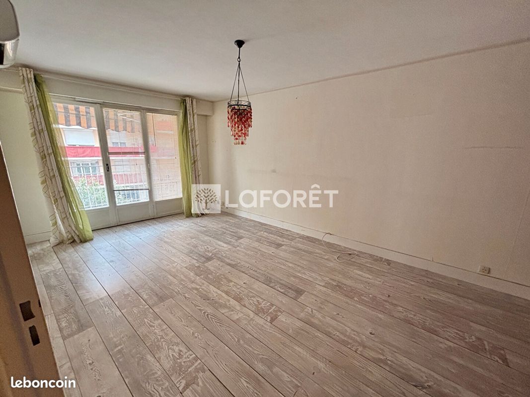 Appartement 3 pièces 61 m² · à Saint-Laurent-du-Var · 61 m² · 267 000 €