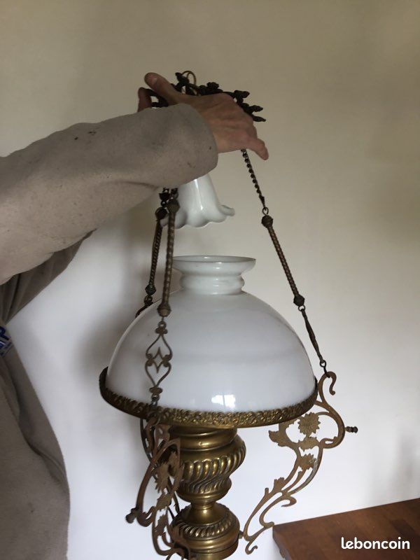 Lustre ancien en laiton et opaline (image 6)