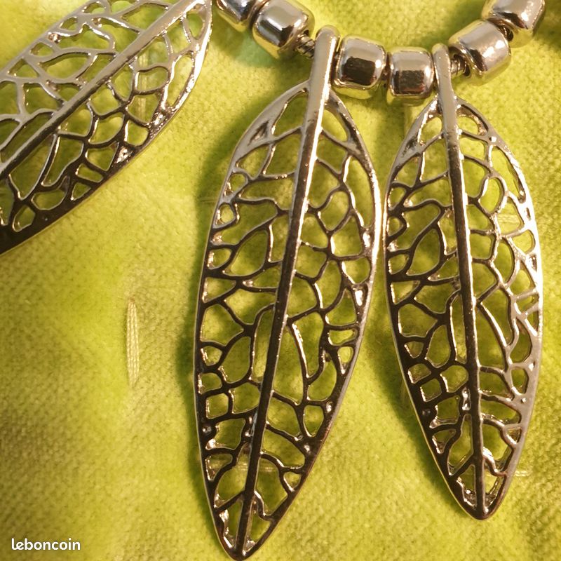 Collier fantaisie (image 2)