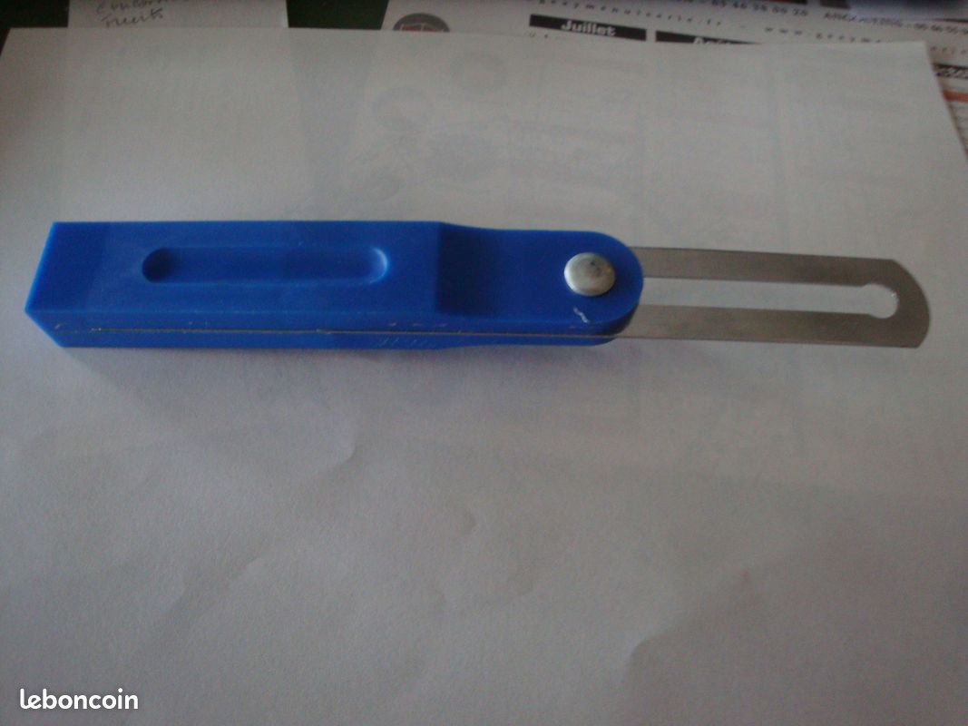 Fausse équerre lame acier (image 7)