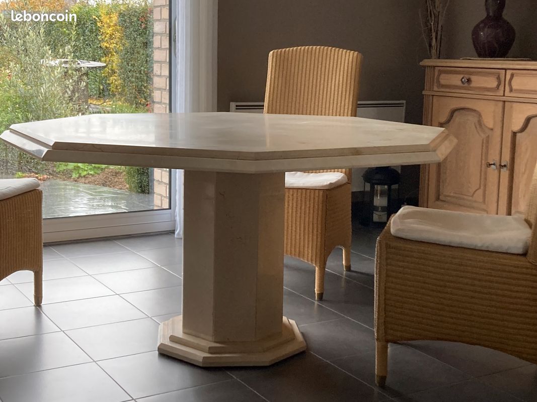 Table + chaises + meuble buffet (image 8)