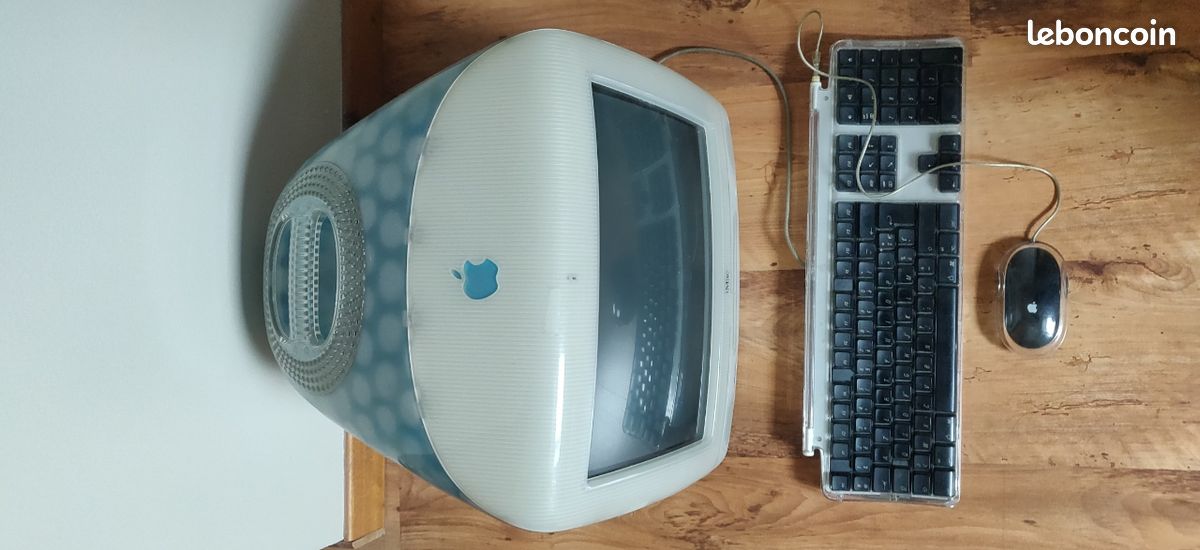 Ordinateur Apple I-mac G3 série limitée Blue Dalmatian Année 2001 