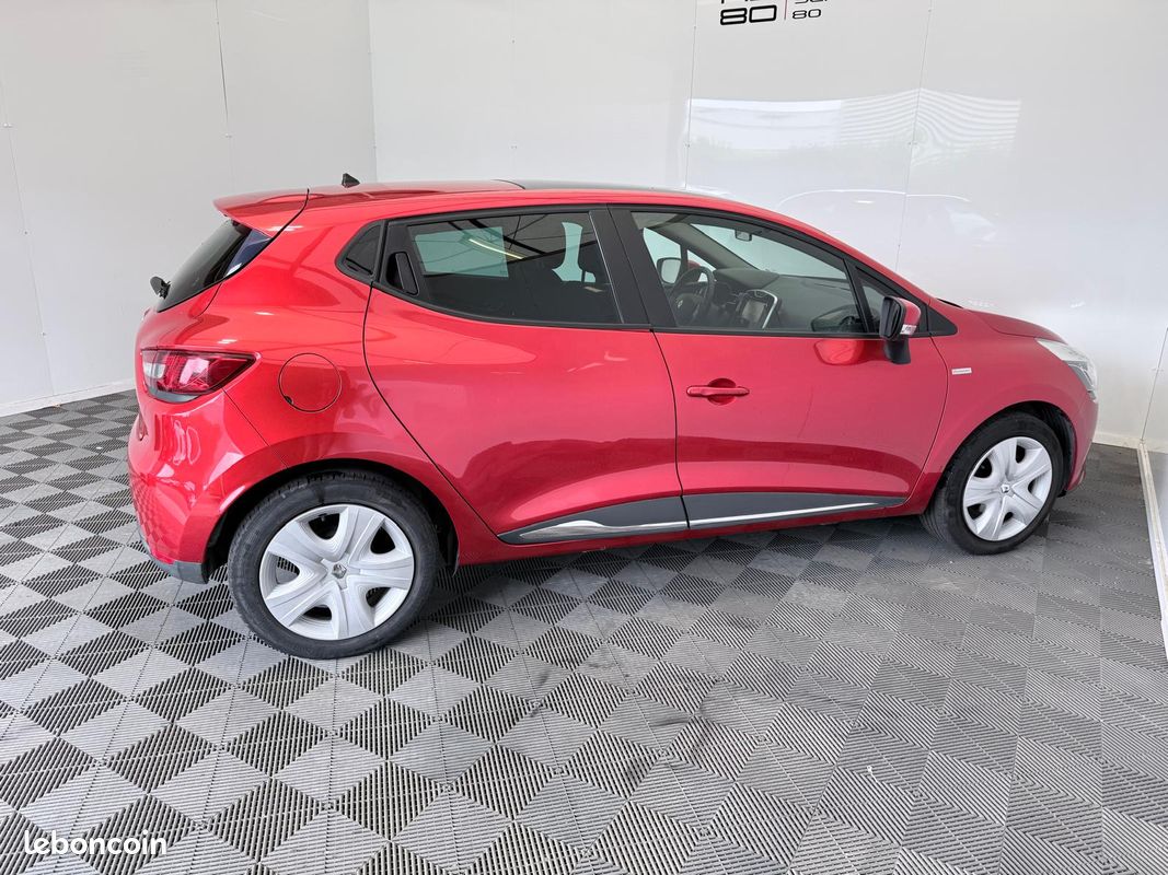 Renault Clio IV 1.2 75 Community 10/2015 79.279 Kms Première main (image 4)