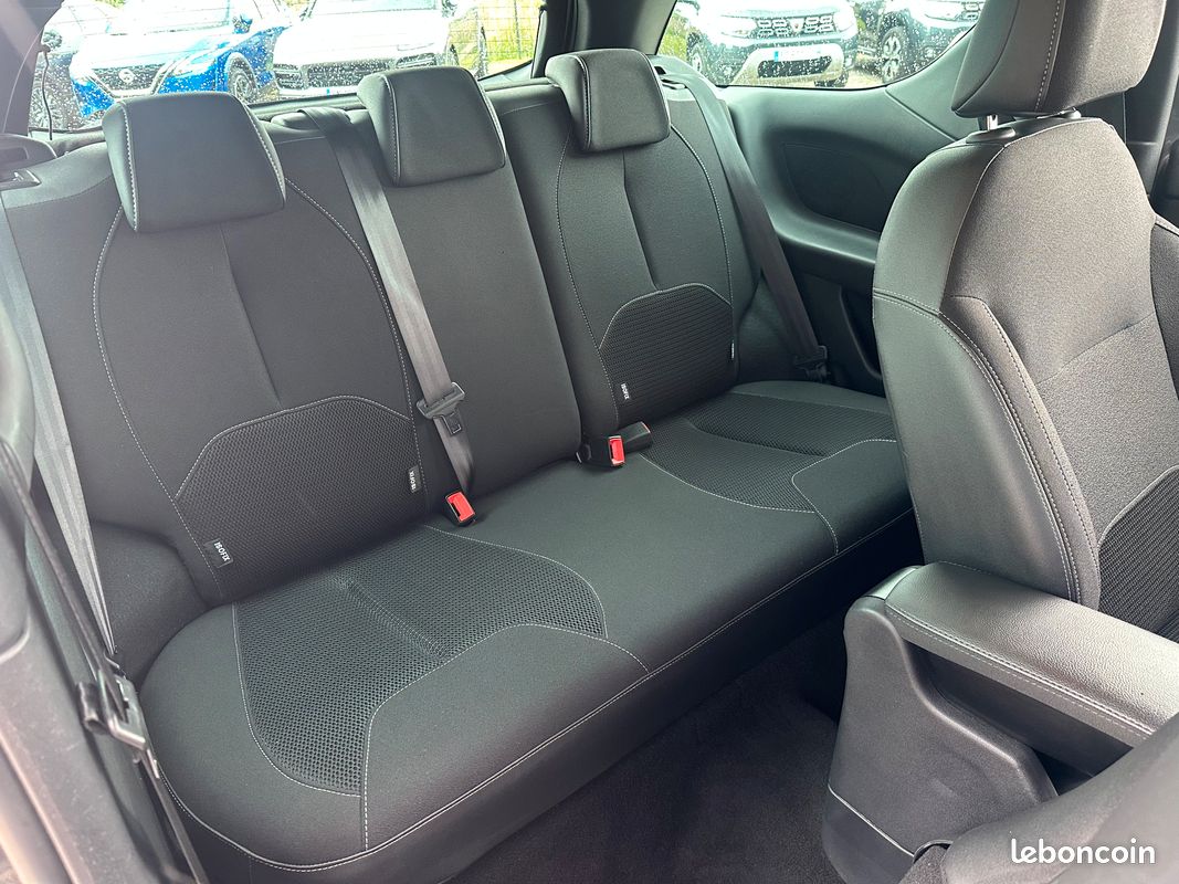 Ds ds3 1.6 bluehdi 100 ch bvm so chic. 92 000kms. 09/2015 (image 8)