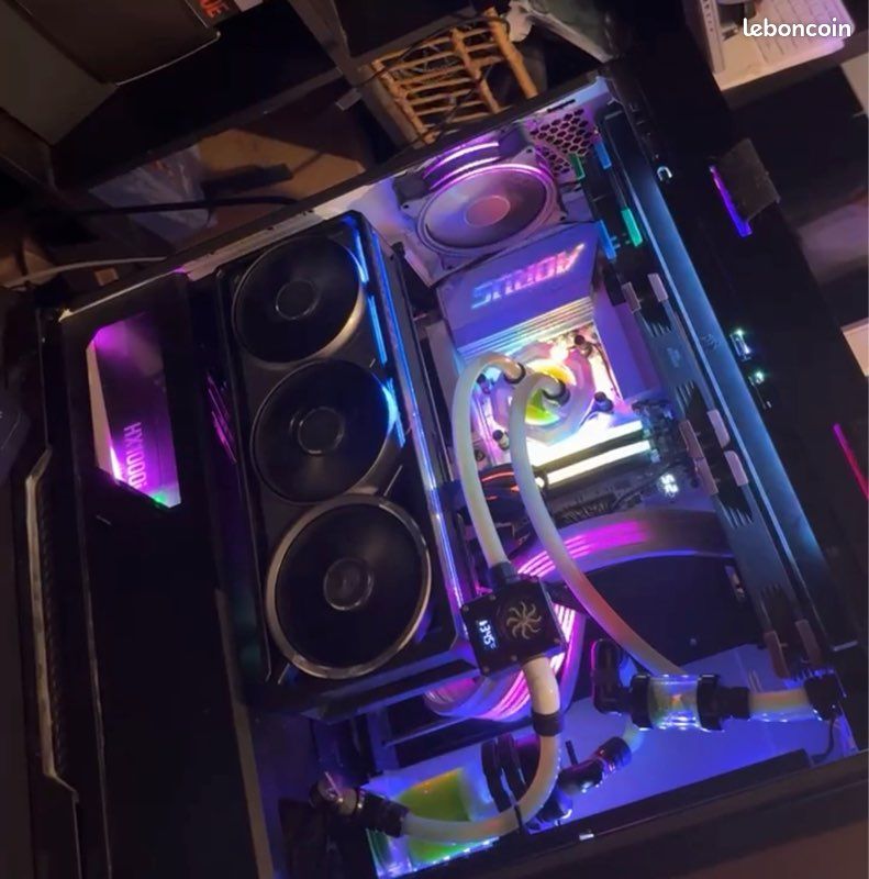 Boucle watercooling custom (image 1)