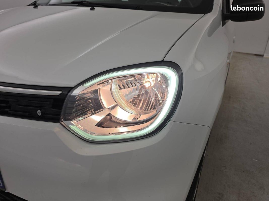 RENAULT Twingo III E-Tech Equilibre (image 24)