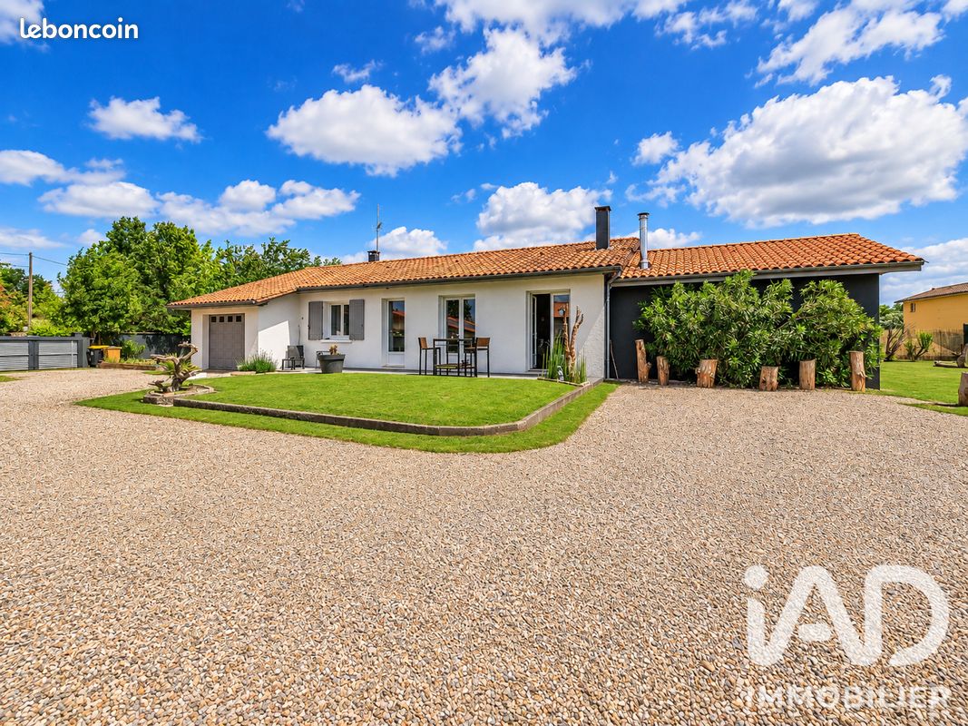 Maison 5 pièces 111 m² · à Saint-Seurin-sur-l'Isle · 111 m² · 229 800 €