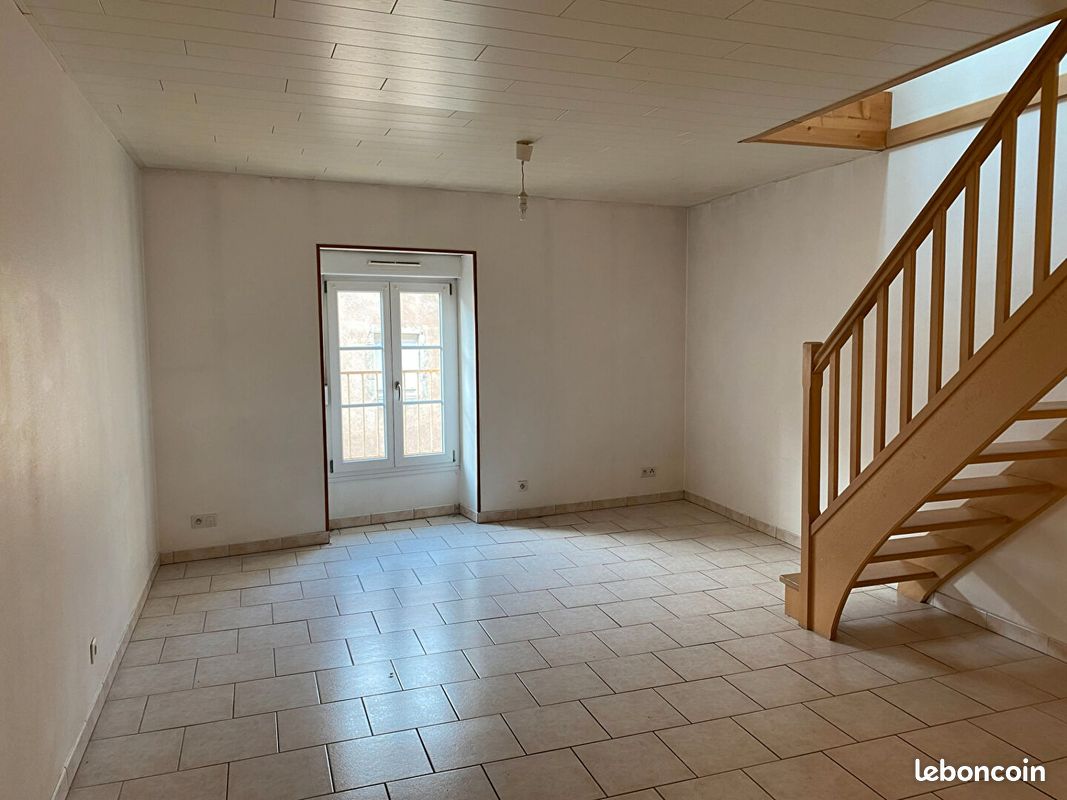 Appartement 2 pièces 48 m² · à Rougemont · 48 m² · 380 €/mois