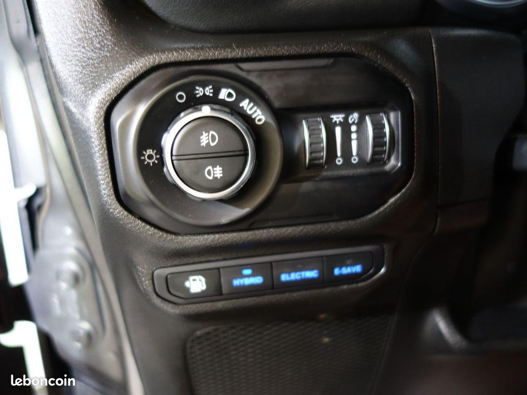 JEEP WRANGLER 2.0 L T 380 CH 4xe - BVA8 4x4 Unlimited Overland (image 20)