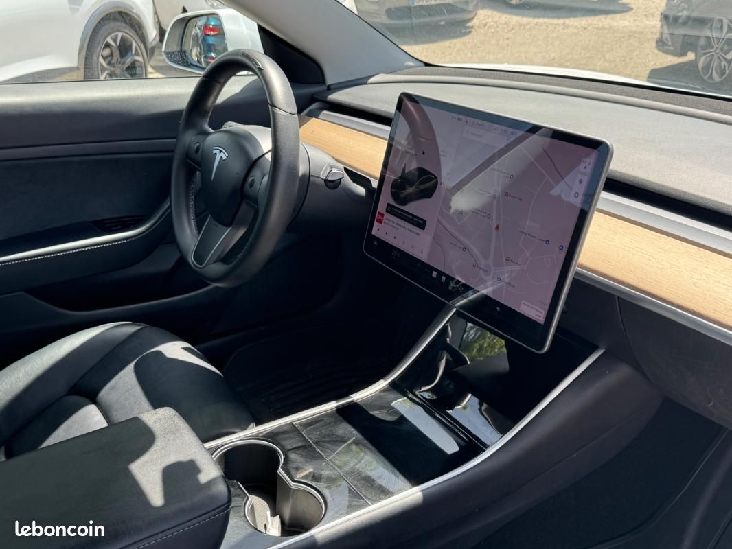 Tesla Model 3 Standard Range Plus RWD (image 9)