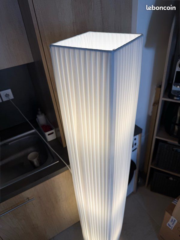 Vends lampe blanche (image 1)