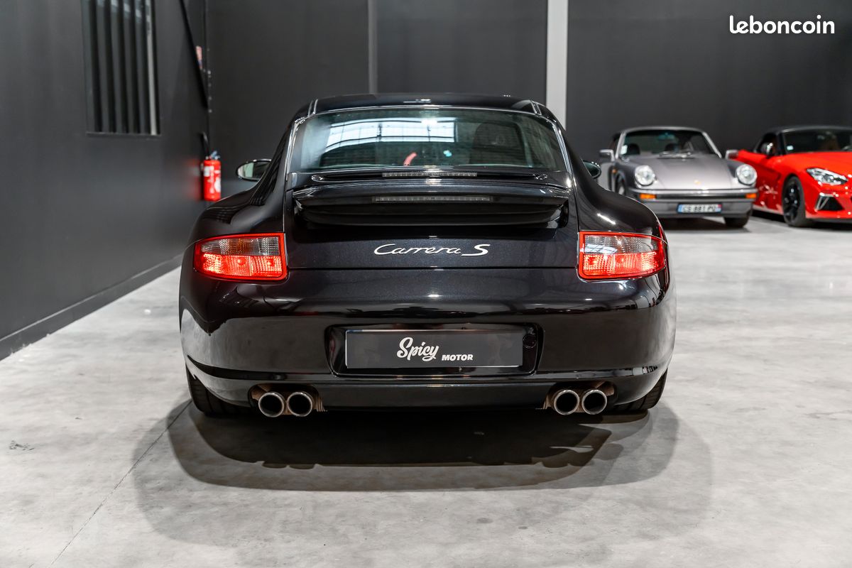 Porsche 911 Carrera S (997.1) 3.8l 355ch - Bose - Toit ouvrant (image 5)