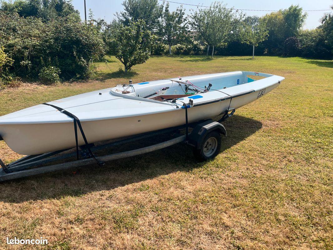Bateau 470 (image 1)