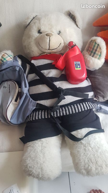 LOT (ou unité) de 2 MAXI Peluches Accessoirisées (image 2)