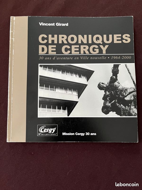 Livre Chroniques de Cergy : 30 ans d'aventure en ville nouvelle, 1964-2000 (image 1)