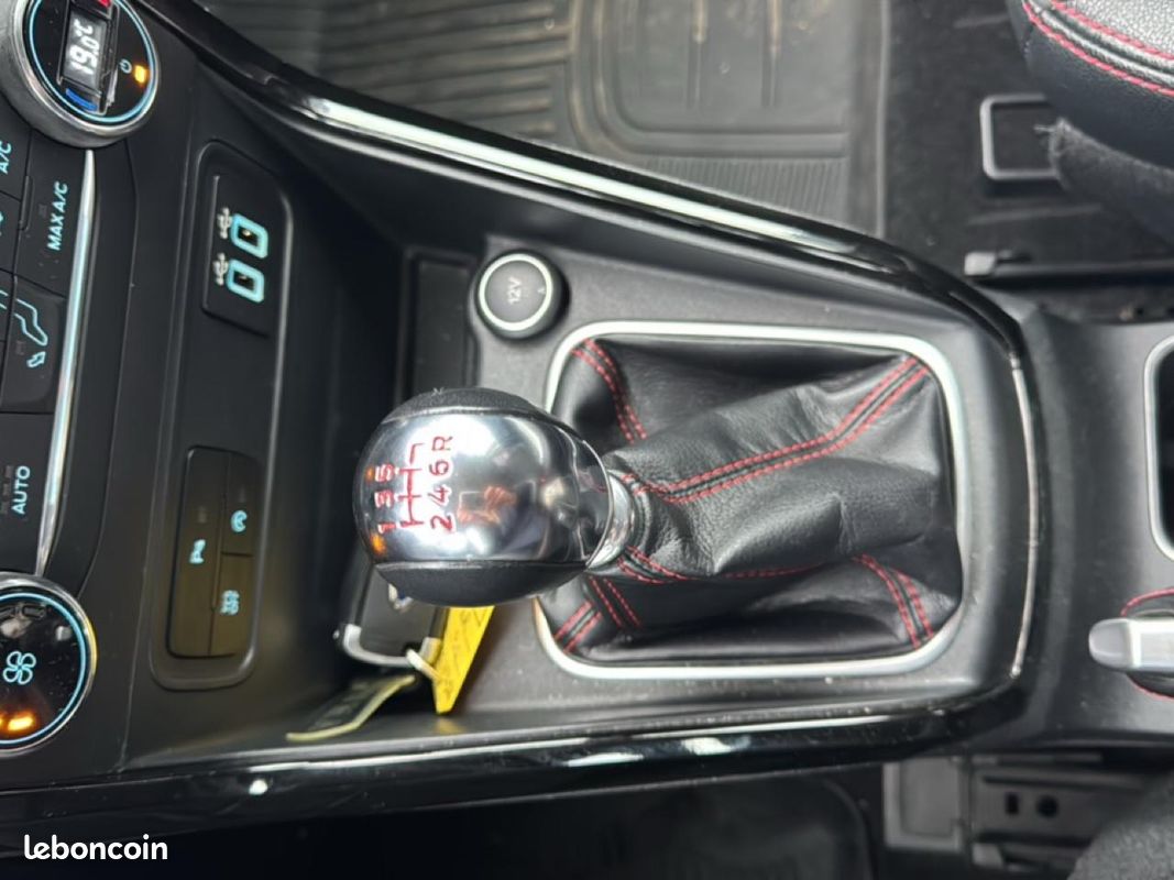 FORD ECOSPORT 1.0 ecoboost 125 st-line (image 26)
