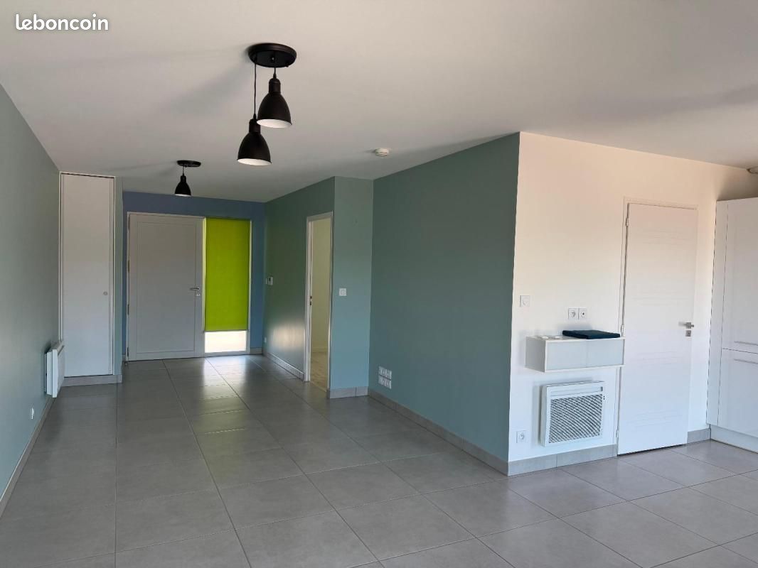 Appartement 2 pièces 54 m² · à Les Herbiers · 54 m² · 600 €