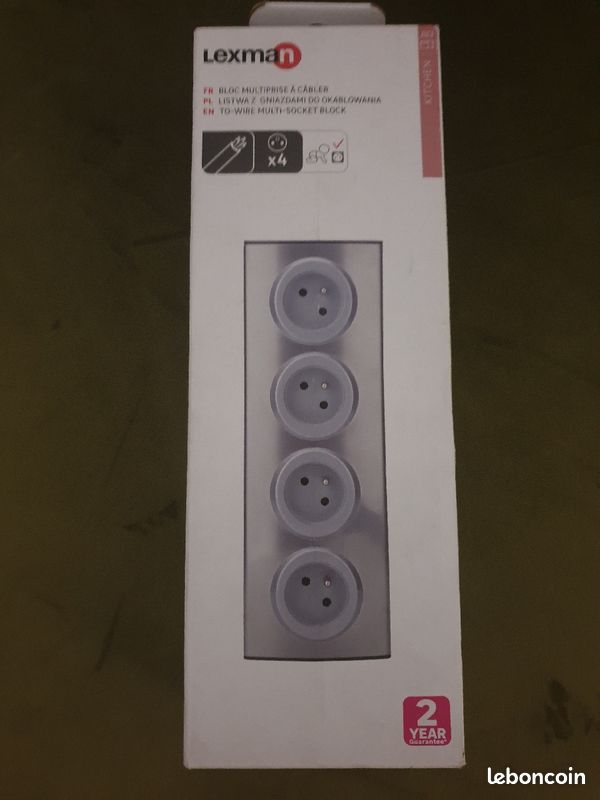 Bloc multi prises a cabler Lexman jamais ouvert (image 1)