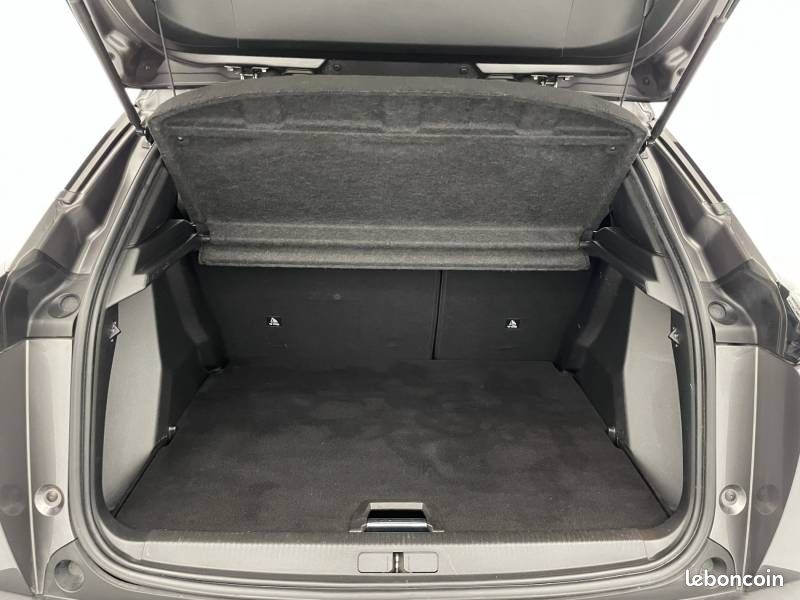 Peugeot 2008 PureTech 130 S&S EAT8 GT Pack (image 13)