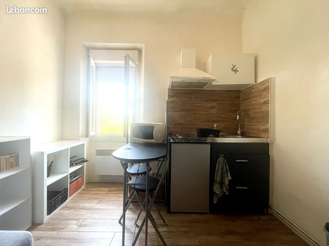 Appartement 1 pièce 14 m² · à Velaux · 14 m² · 580 €/mois