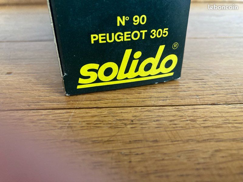Photo 30 - peugeot 305 police - Les voitures de police et de gendarmerie