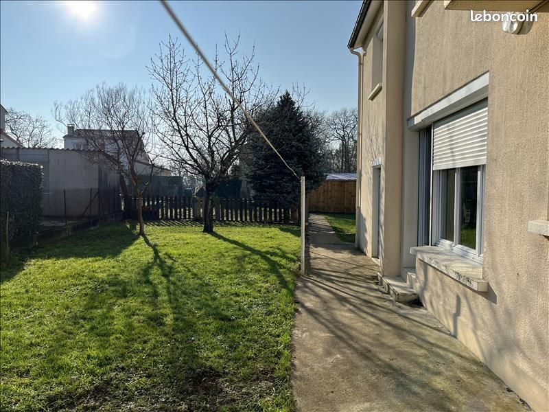 Pavillon 5 pièces 118 m² - Gond-Pontouvre 16160 (image 2)