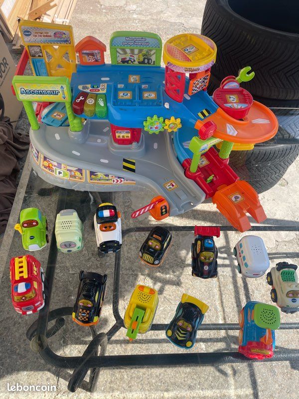 Garage interactif VTech Tut Tut Bolides + 12 véhicules (image 2)