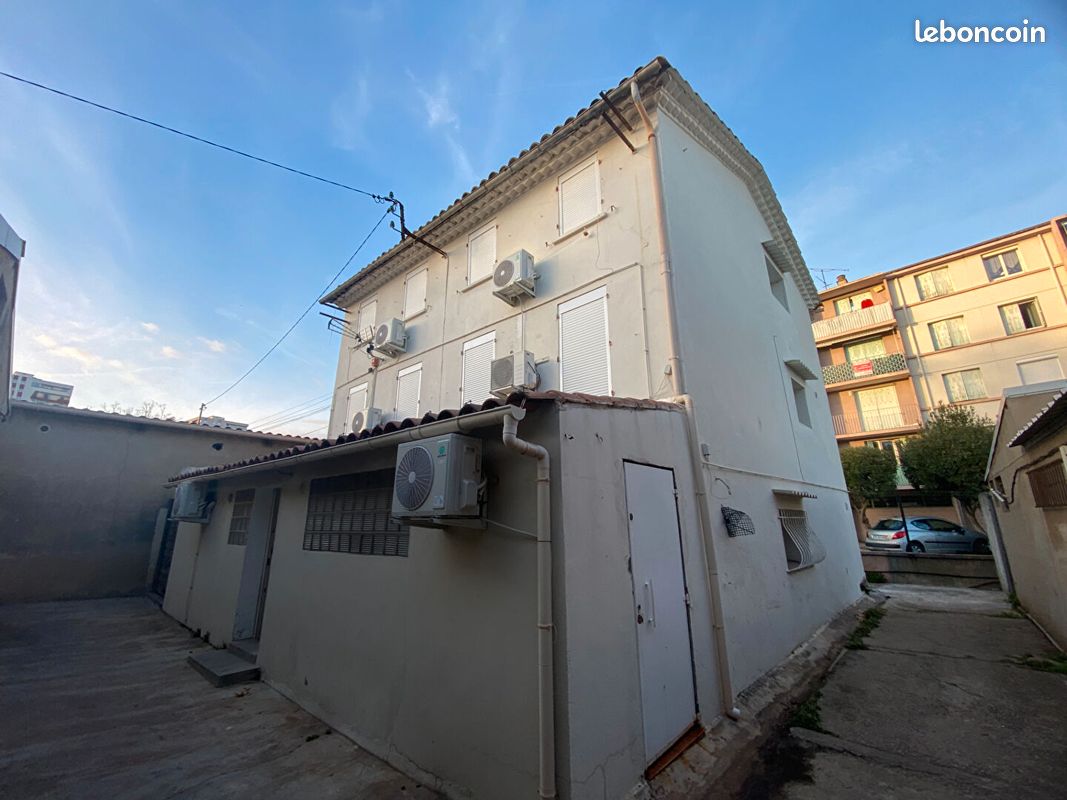 Immeuble 15 pièces 203 m² · à La Seyne-sur-Mer · 203 m² · 423 000 €