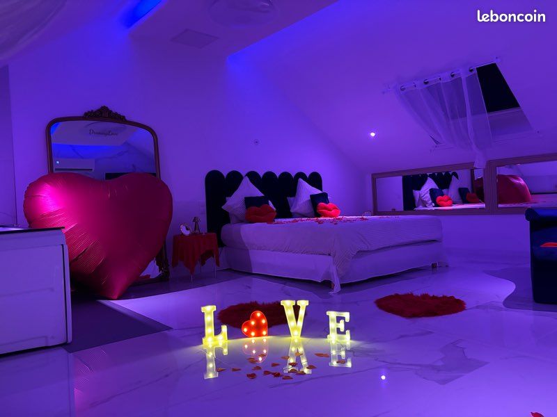 Love room Balnéo/Jacuzzi Escapade nature (image 16)