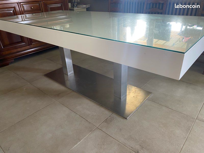 Table salle à manger contemporaine (image 2)