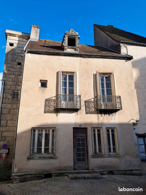Local commercial 6 pièces 150 m² · à Nolay · 150 m² · 77 000 €