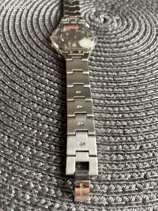 Montre Swatch Skin Elegantly framed (image 11)
