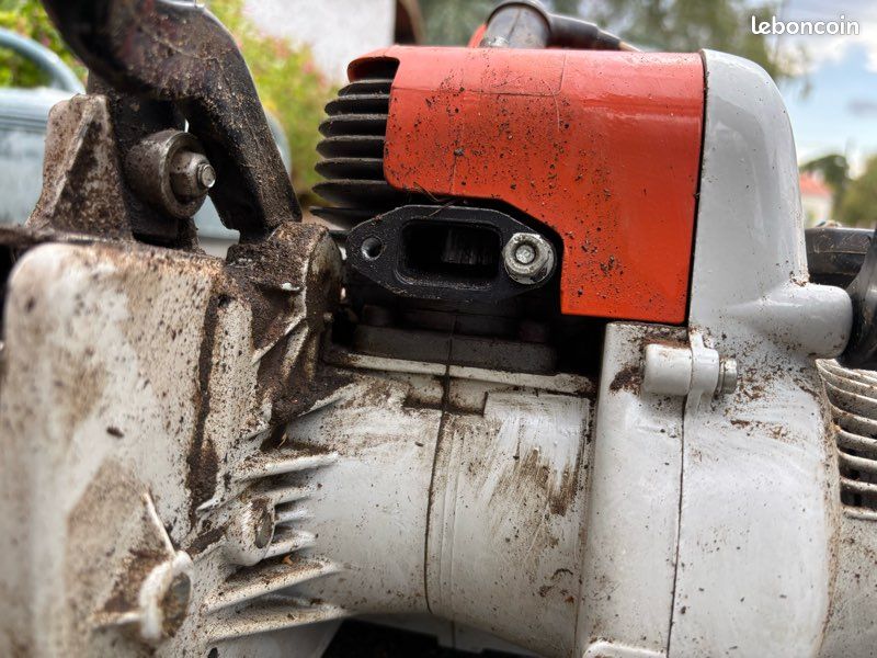 Tronçonneuse STIHL 085 vendue pour les pièces (image 3)